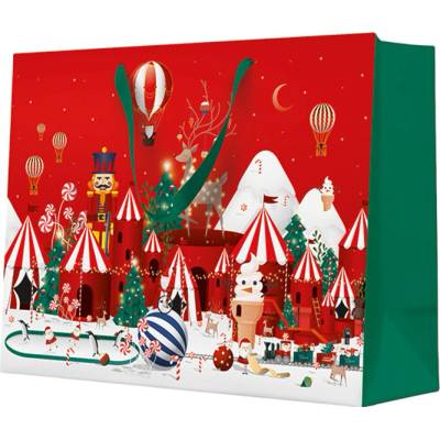 Darčeková taška horizontálna - Winter wonderland Christmas 33,5x26,5x13 cn