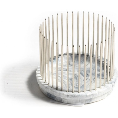 Pokorný Jehlová poklopka na včelí matku