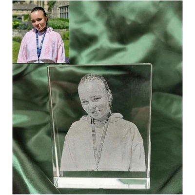 Sklenená kryštálová plaketa s gravírovaním vlastnej fotografie 8x10cm