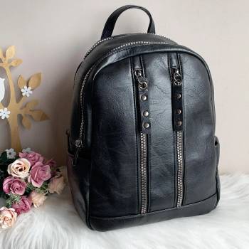 Image 1 of Дамска Черна Раница - Модел 8961