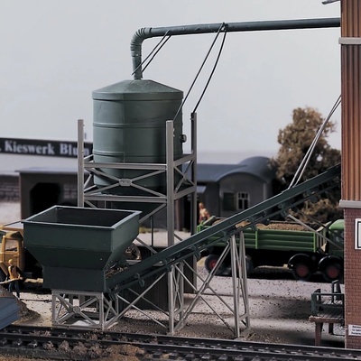 Piko Authentic Edition Silo a dopravník pískovny E. Blum 61125