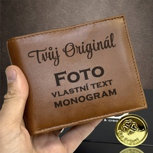 Hnědá kožená peněženka s gravírováním Monogram text nebo fotografie