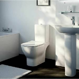 Ideal Standard Пълен комплект тоалетна чиния с казанче и капак с плавно затваряне Ideal Standard Tesi Aquablade (T008701+T356701+T352701)