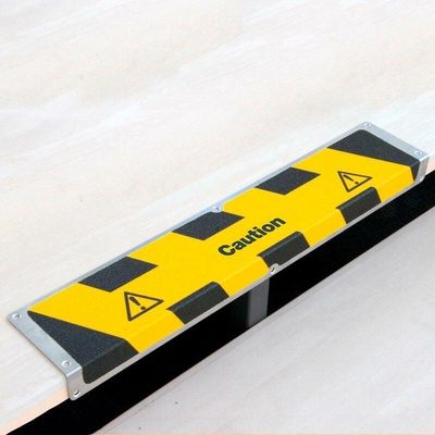 Antirutschkantenprofil, Aluminium m2, Caution, B 635 mm