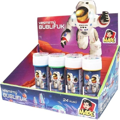 MaDe Bublifuk astronaut