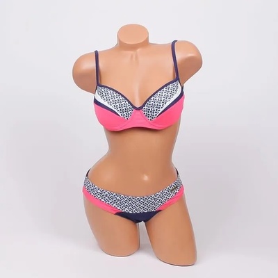 Модерен дамски бански в три цвята с образи на пеперуди - чашка В