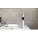 Image 1 of Oral-B iO Series 6 white + case