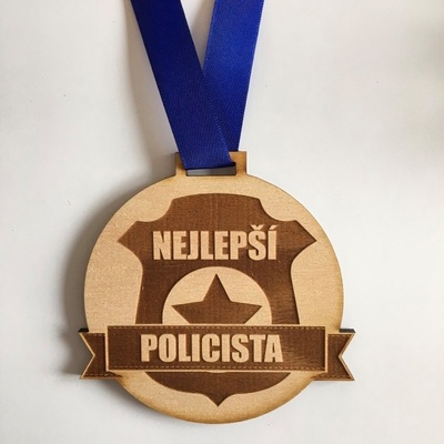 Dekorace z Česka Dřevěná medaile Nejlepší policista