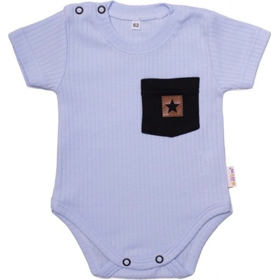 Baby Nellys Bavlnené rebrované body s kapsičkou kr. rukáv Summer Boy sv. modré