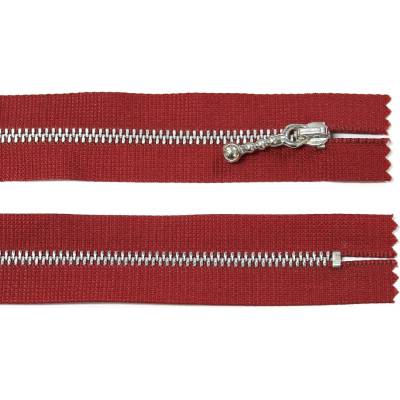 Kovový zip no.3 nerozepínací 16cm červený (stříbrné zoubky) ozdobný jezdec