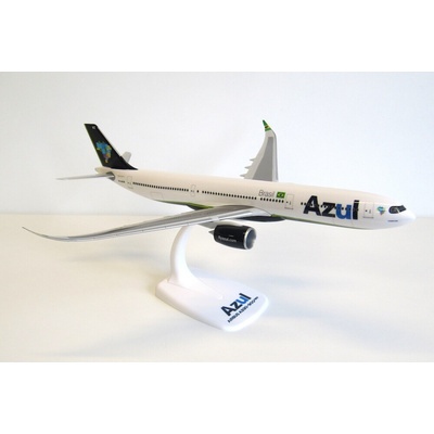 PPC Holland Airbus A330-941 Azul Linhas Aéreas Brasileiras Named O Mundo é Azul Snap-Fit 1:200