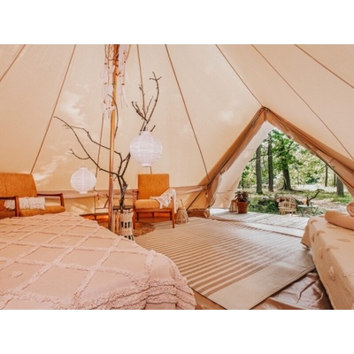 Glamping v Černické oboře