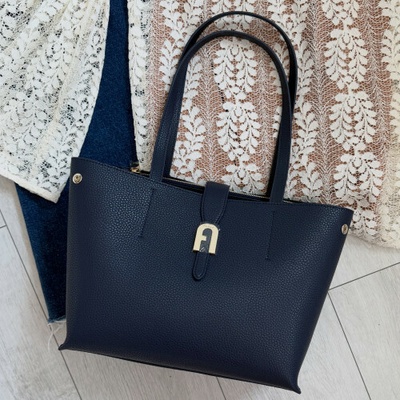 Furla shopper medium tmavomodrá