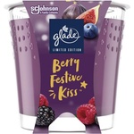 Glade Ароматна свещ GLADE Berry Winter Kiss 112 g