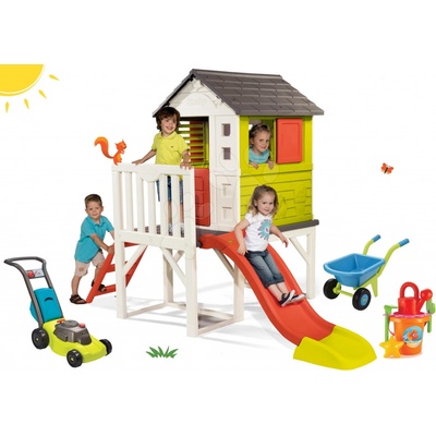 Smoby set dětský domeček na pilířích Pilings House s 1,5 m skluzavkou a kolečko s kbelíkem a sekačka
