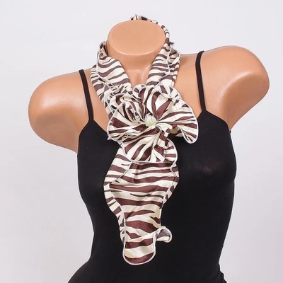 Сатенено фишу в кафяво и екрю