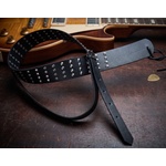 Black & metal колан за китара Конуси 4 - pas-240