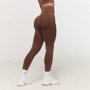 GymBeam Дамски безшевен клин Fierce Brown L