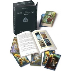 Llewellyn Publications The Book of Shadows Complete Kit | Barbara Moore, Grzegorz Krysinski, Simone Gabrielli
