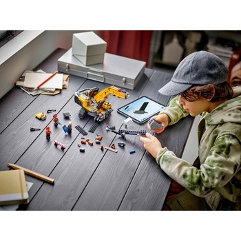 Image 1 of LEGO® City - Yellow Construction Excavator (60420)