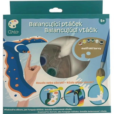 Arto balancující ptáček