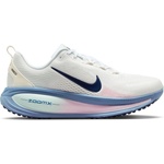 Nike Дамски маратонки Nike Vomero 18 Road Running Shoes Womens - White/Blue