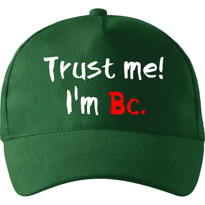 Trust me I´m Bc. / Ver mi som Bc. so zahnutým šiltom a mosaznou sponou Fľaškovozelená