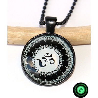 Fashion Jewerly Řetízek amulet Óm, namaste yoga, svítí ve tmě, meditace 2542
