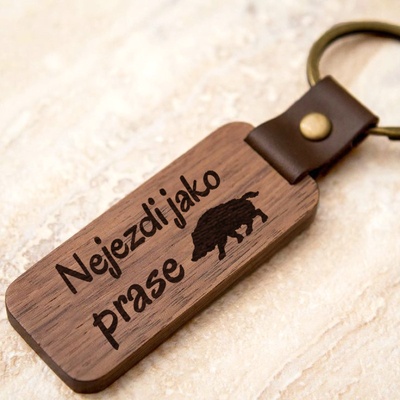 Přívěsek na klíče Ahome Dřevěná Nejezdi jako prase