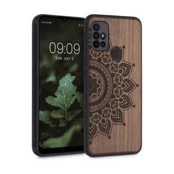 kwmobile Дървен калъф за Motorola Moto G30 / Moto G20 / Moto G10 - тъмнокафяв