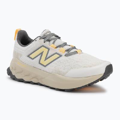Дамски обувки за бягане New Balance Fresh Foam Garoe V2 sea salt/white peach/timberwolf