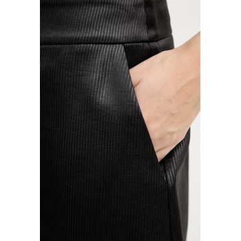 Guess Къс панталон Guess JEMMA в черно с десен с висока талия W5BD0O WH9B0 (W5BD0O.WH9B0)