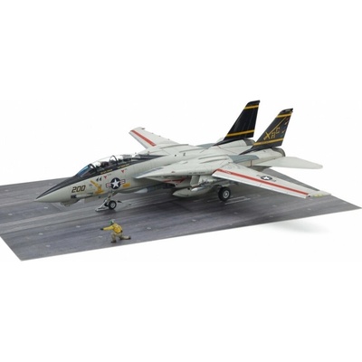 Tamiya Grumman F-14A Tomcat Late Carrier Launch Set 1:48