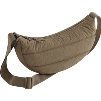 BagBase Prošívaná crossbody taška BG703 Earthy Green 32 x 17 x 9 5 cm