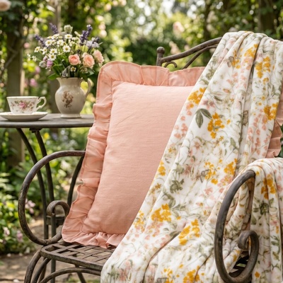 Eurofirany Hebká deka VENUS kvetovaná biela Polyester 150x200
