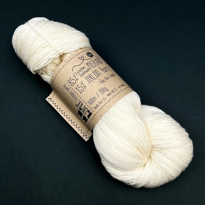 MMboutique Příze na barvení 85% merino Extrafine 15% nylon 4ply 400 m