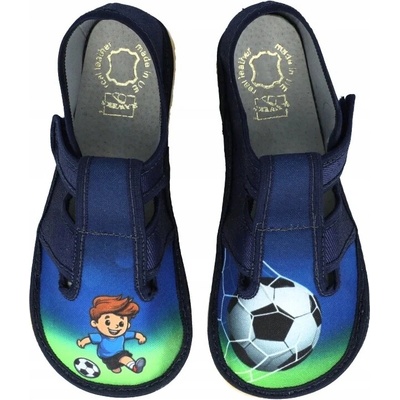 Barefoot chlapčenské futbalové papuče z materiálu Zuzia 02