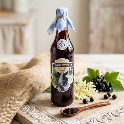 Kapka Přírody Sirup černý rybíz s bezovým květem 0,5 l