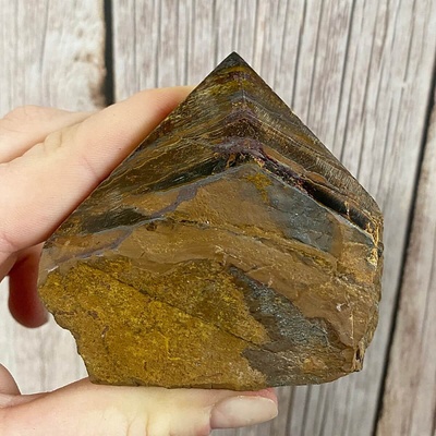 Nefertitis Tygří oko surové leštěná špice KO2 NF50803 - cca 7,1 x 6,6 cm, 273 g