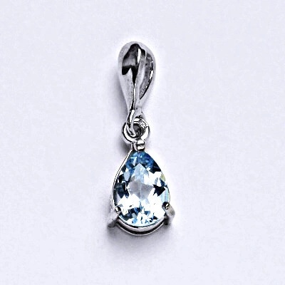 Čištín Stříbrný přívěsek Přírodní topaz sky slza 8 x 6 mm P 1361