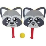Mádara A set of foam raccoon with a ball ball