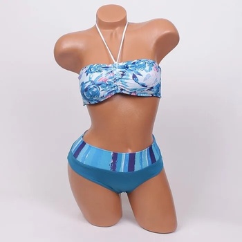 Image 1 of Ефектен дамски бански в синьо и цветя - чашка В