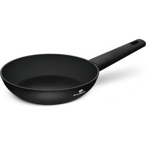 BLAUMANN Тиган с трислойно титаново покритие Black Silver 20 см 54934 (BL-3992)