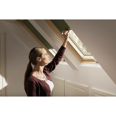 Velux DKL Premium Světle modrá 4576 Bílý lakovaný hliník SWL, S08/608 114x140 cm