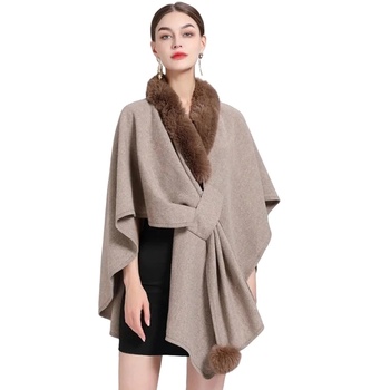 Image 1 of Дамска пелерина в бледокафяво с пухкава шал яка