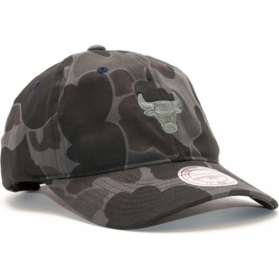 Mitchell & Ness Camo Slouch Chicago Bulls Black Camo Strapback camo camo