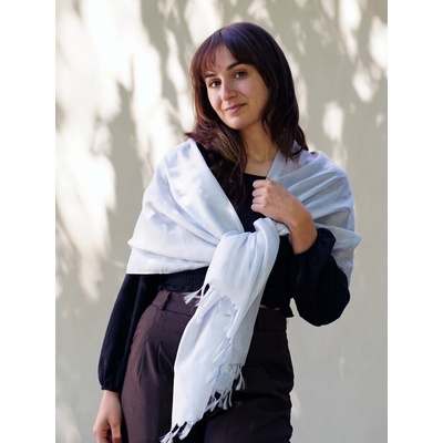 Hedvábná šála šedá – Zbozi.Blesk.cz