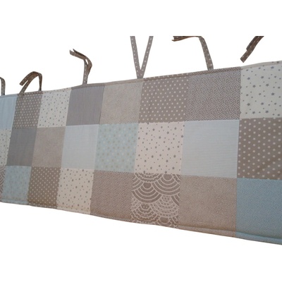 Pro útulný domov Kapsář na zeď mantinel Modrý patchwork