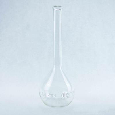 Baňka odměrná s vyhnutým okrajem, bez zátky, tř. A. 500 ml, drobné opotřebení