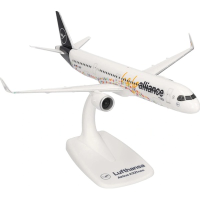 Herpa Airbus A321-271NX Lufthansa Help Alliance Colors Snap-Fit 1:200